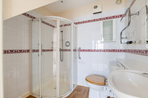 Photo 31- click for photo gallery